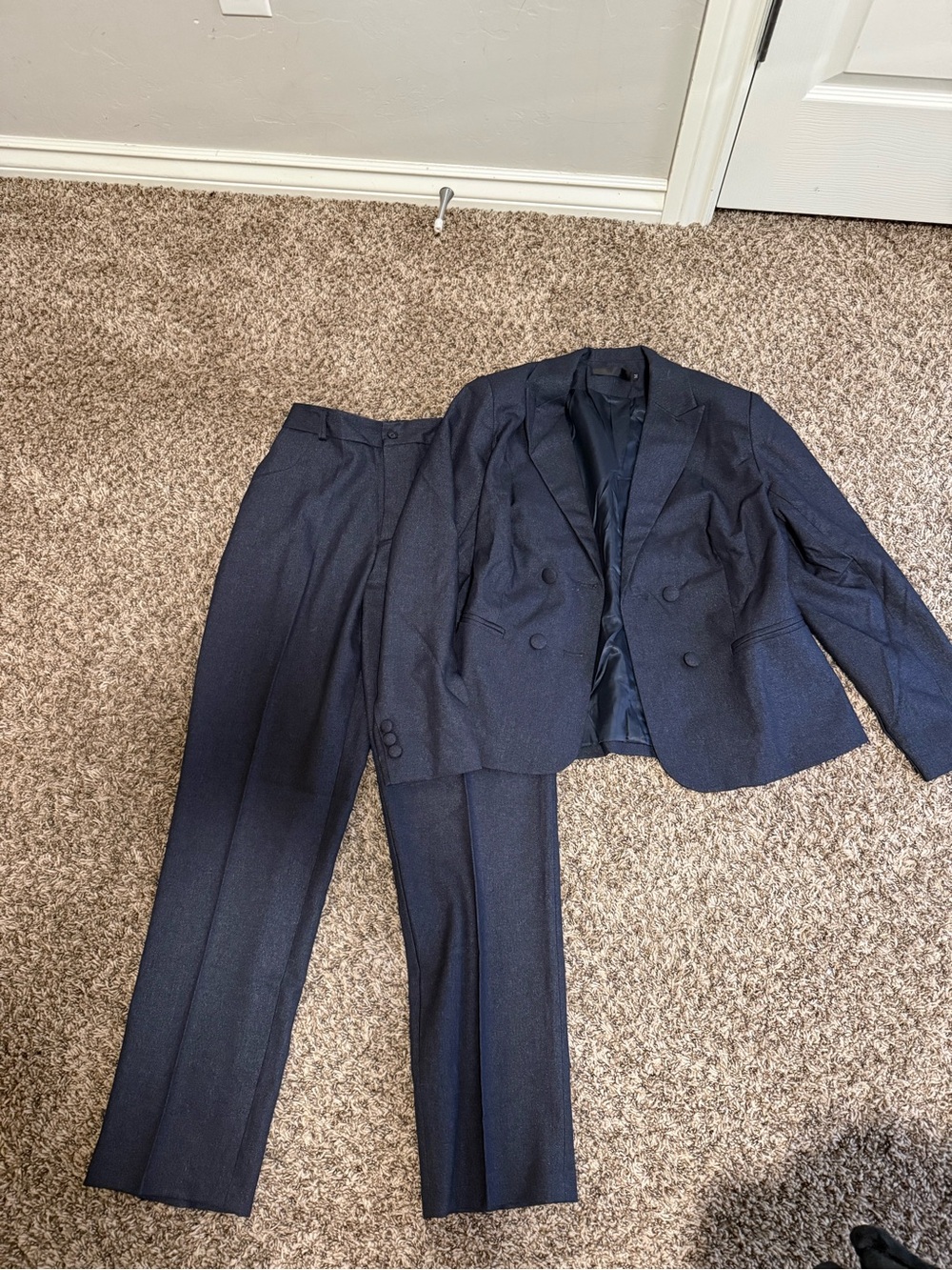 Amazon Women's Navy Blue Two-Piece Blazer and Pants Suit